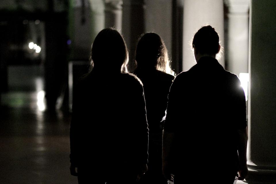 The three singers of madrigali notturni in the Stadthaus Zurich